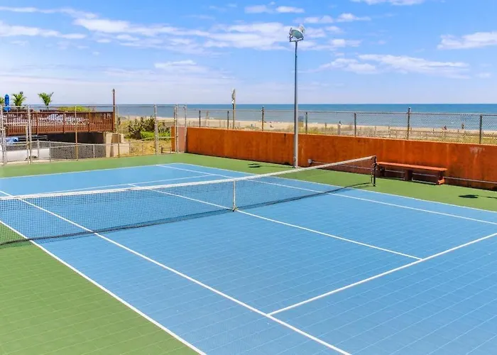 Oceanfront With Balcony Washer & Dryer Pools Gym & Bar
