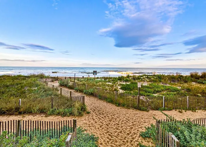 Oceanfront With Balcony Washer & Dryer Pools Gym & Bar Holiday home