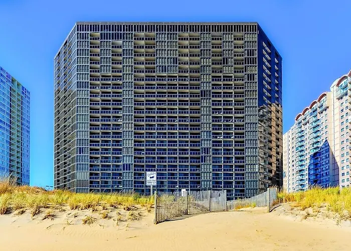Oceanfront With Balcony Washer & Dryer Pools Gym & Bar Holiday home Ocean City
